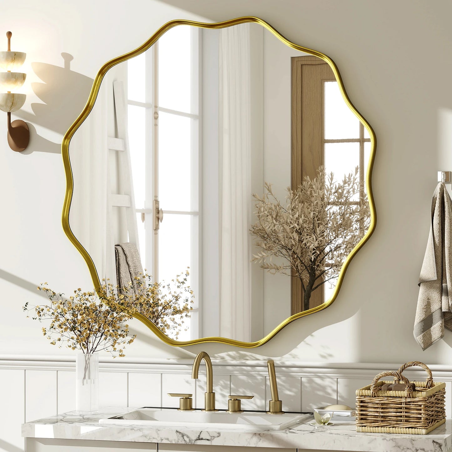 BEAUTYPEAK Wavy Round Bathroom Mirror Decorative With Deep Frame
