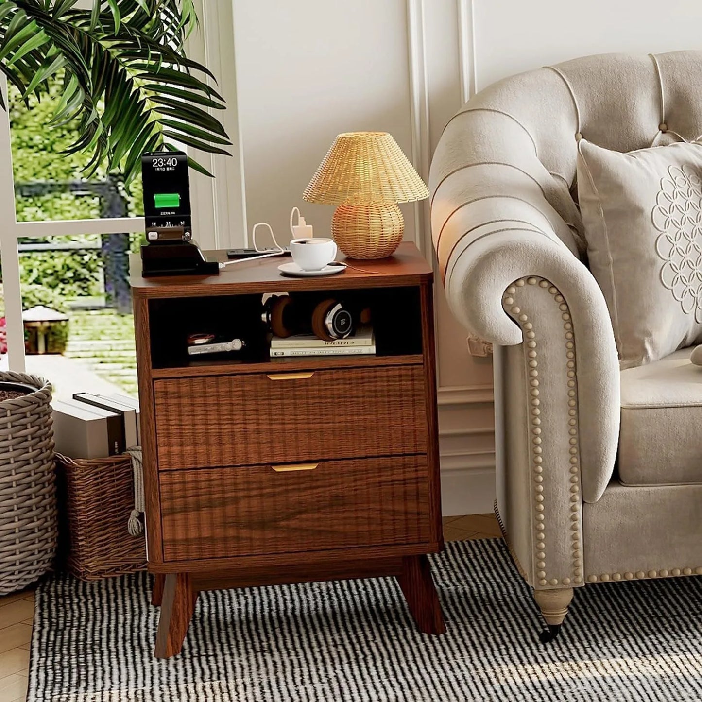 Modern Fluted Nightstand With Drawer And USB Charging